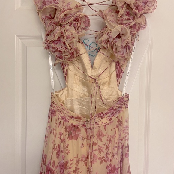 Jovani ruffle sleeve floral dress - Picture 4 of 7